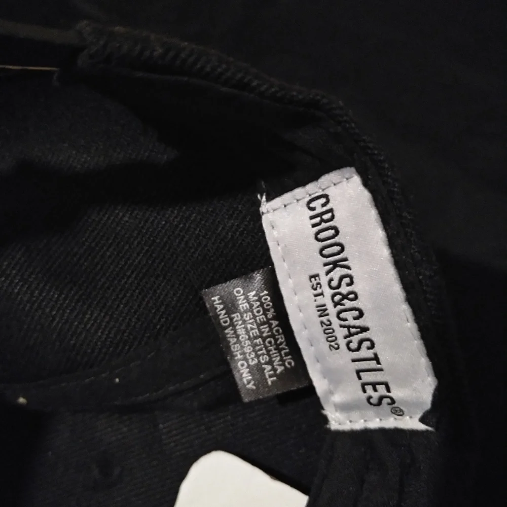 Snapback - Picture 3 of 3